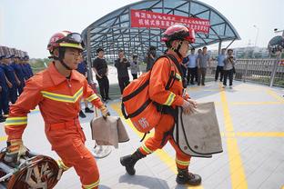 意媒：多纳鲁马不是巴黎非卖品，但因成本太高尤文很难签下他